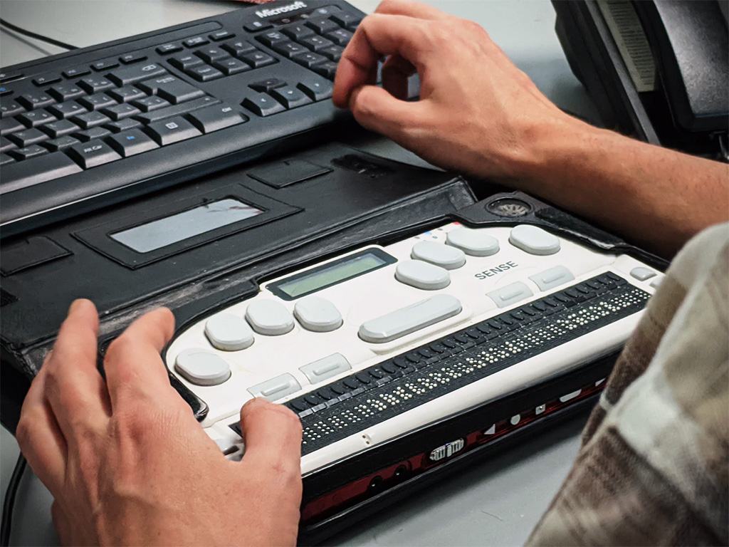 Braille screen reader